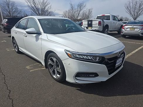 Used 2018 Honda Accord EX image 3