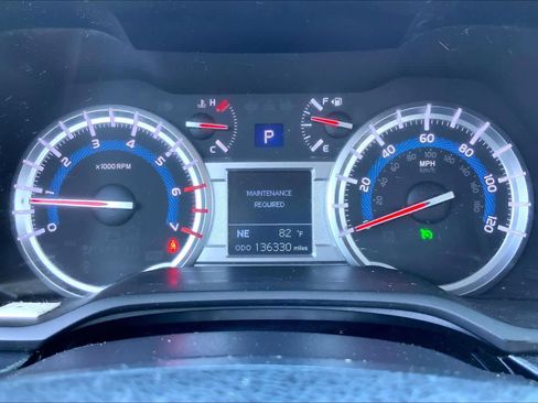 Used 2014 Toyota 4Runner Limited image 25