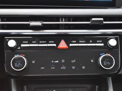 Used 2025 Hyundai Tucson SEL FWD image 9