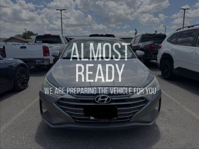 Used 2020 Hyundai Elantra SEL w/ Cargo Package (C1)