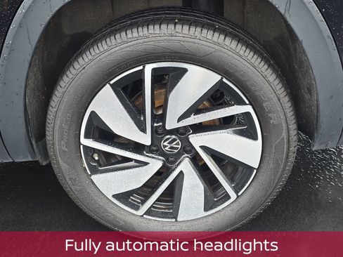 Used 2024 Volkswagen Atlas SE image 11