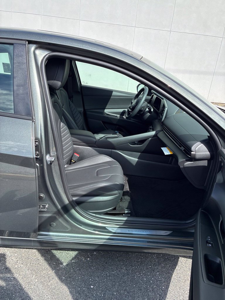 New 2026 Hyundai Elantra SEL Sport FWD image 20