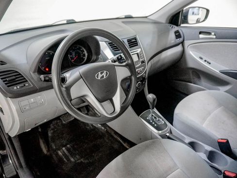 Used 2013 Hyundai Accent GLS image 20
