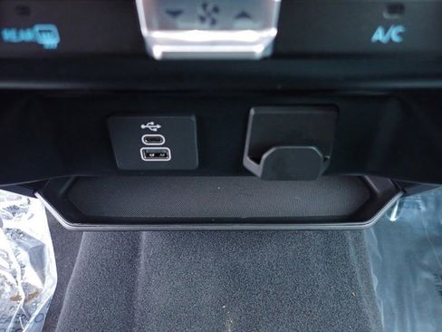 Certified 2025 Ford F150 XLT w/ Equipment Group 301A Standard image 26