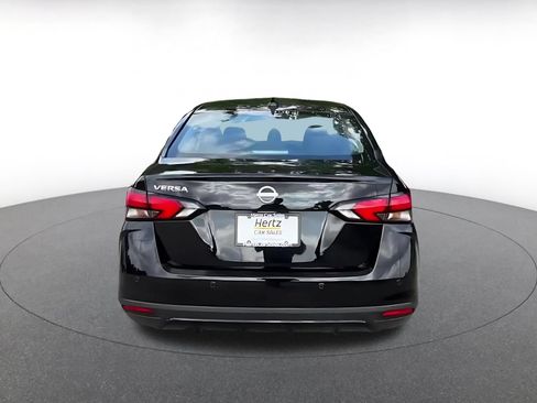 Used 2025 Nissan Versa SV FWD image 12
