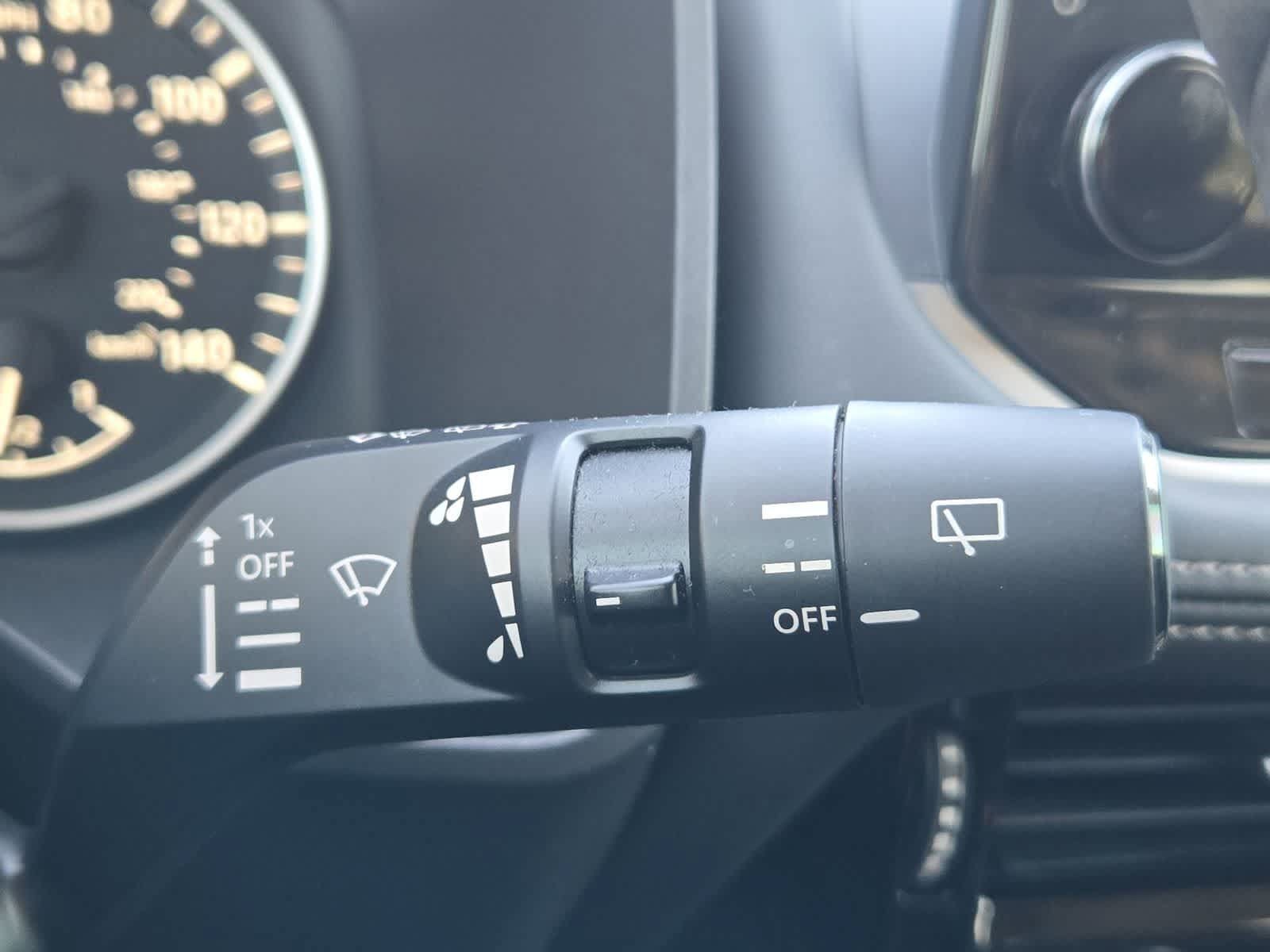 Used 2023 Nissan Rogue SL w/ SL Premium Package FWD image 26