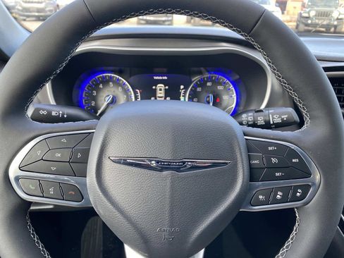 New 2026 Chrysler Voyager LX image 12