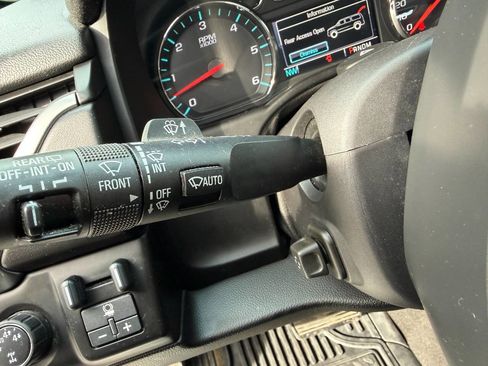 Used 2015 Chevrolet Tahoe LTZ image 23