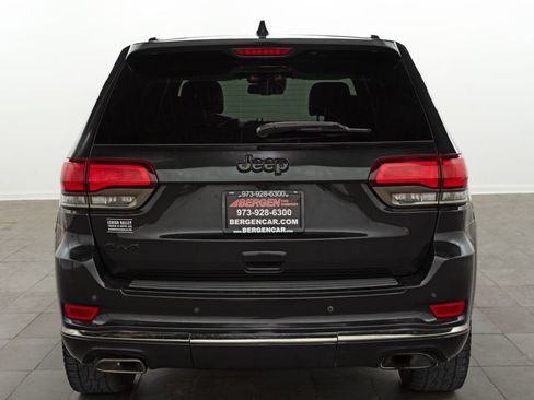 Used 2016 Jeep Grand Cherokee High Altitude AWD/4WD image 14
