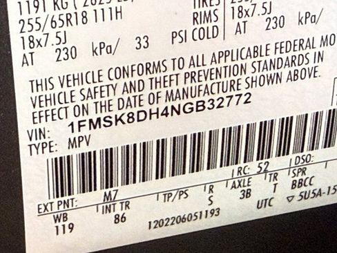 Used 2022 Ford Explorer XLT image 54