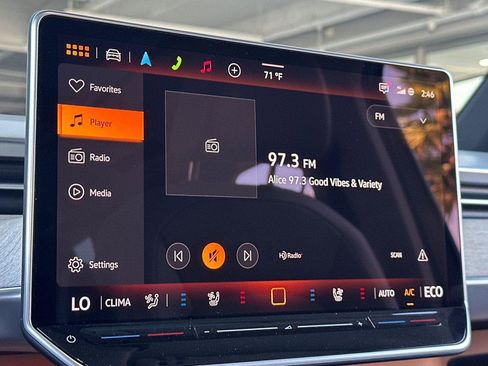 New 2025 Volkswagen ID. Buzz 1st Edition image 17