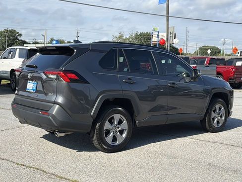 Used 2024 Toyota RAV4 XLE w/ Convenience Package FWD image 27
