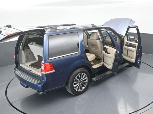 Used 2016 Lincoln Navigator Select image 67