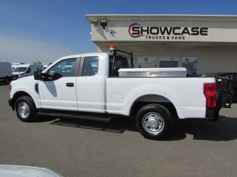 Used 2021 Ford F250 XL w/ Power Equipment Group RWD image 11