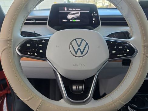 Used 2025 Volkswagen ID. Buzz 1st Edition image 24