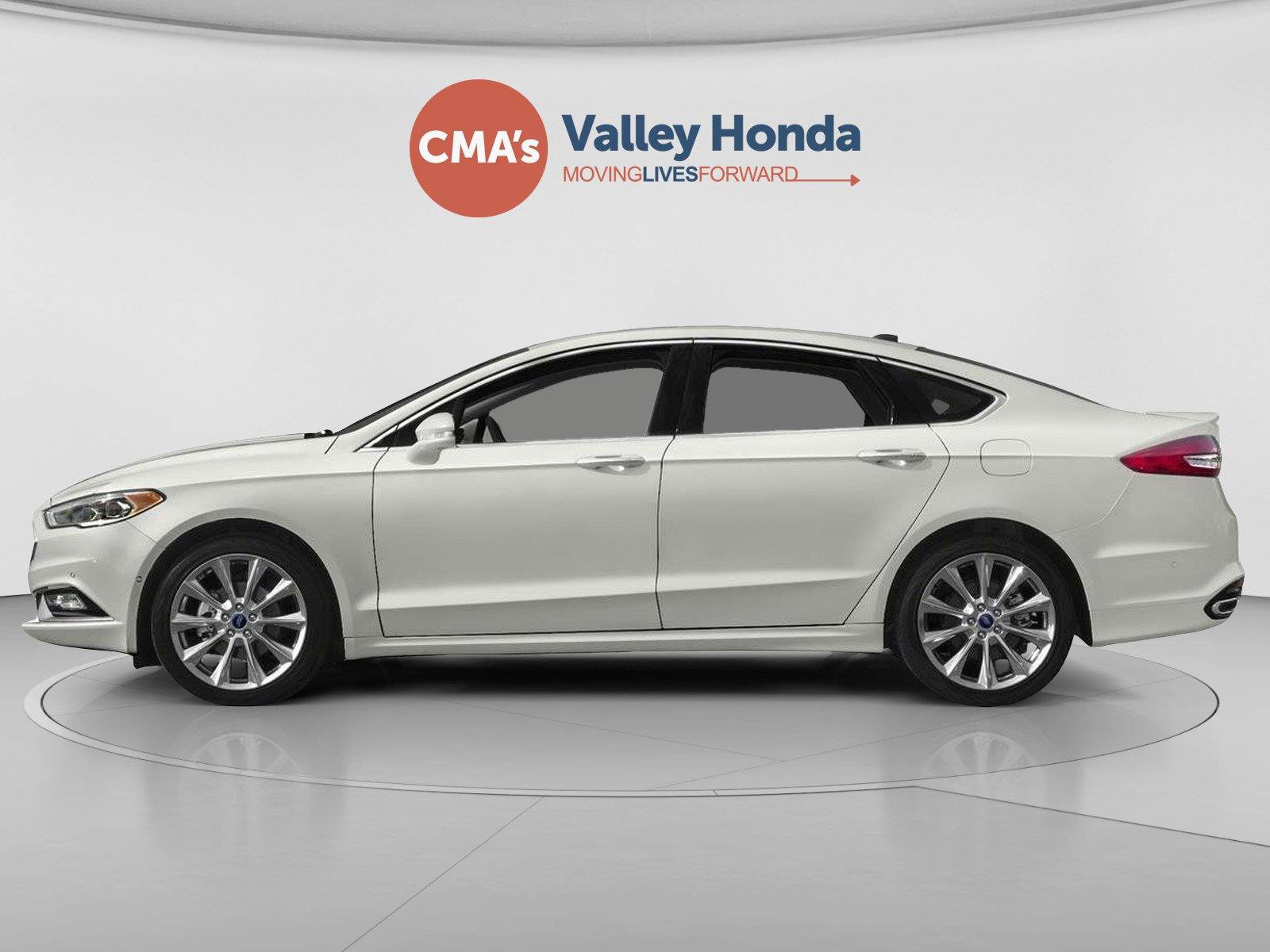 Used 2018 Ford Fusion Platinum FWD image 2