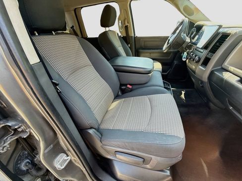 Used 2012 RAM 1500 Express w/ ST Popular Equipment Group AWD/4WD image 29