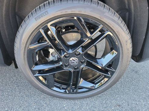 New 2026 Volkswagen Tiguan SE R-Line image 25