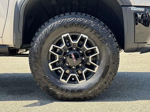 New 2026 GMC Sierra 2500 AT4X AWD/4WD image 30
