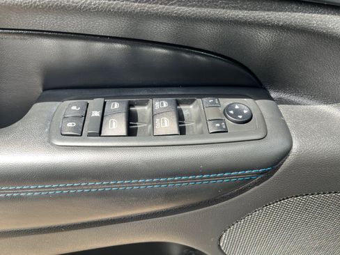 Used 2019 Jeep Grand Cherokee Laredo image 27