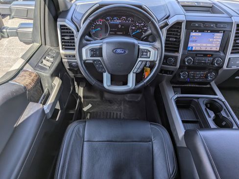 Used 2019 Ford F250 Lariat image 4