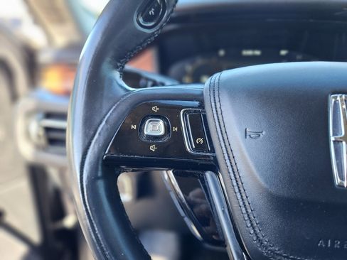 Used 2020 Lincoln Aviator Reserve w/ Elements Package Plus image 29