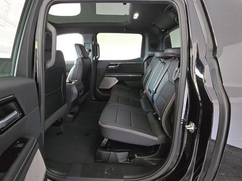 New 2025 GMC Sierra EV Denali AWD/4WD image 7