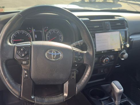 Used 2023 Toyota 4Runner TRD Off-Road Premium w/ Moonroof Package AWD/4WD image 15