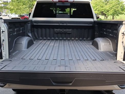 New 2026 GMC Sierra 2500 AT4 w/ LPO, Black Badging Package AWD/4WD image 22