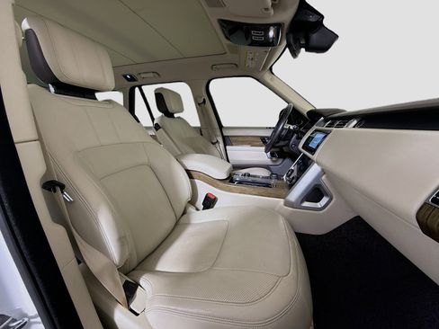 Used 2020 Land Rover Range Rover HSE image 29