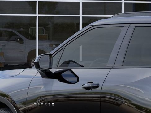New 2026 Chevrolet Blazer LT FWD image 12