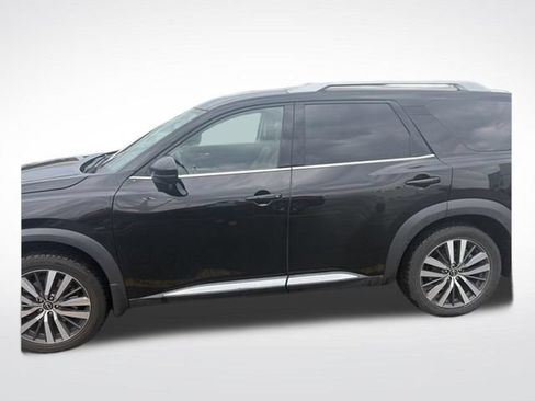 Used 2022 Nissan Pathfinder Platinum w/ Cargo Package AWD/4WD image 1