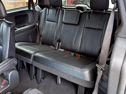 Used 2019 Dodge Grand Caravan GT image 14