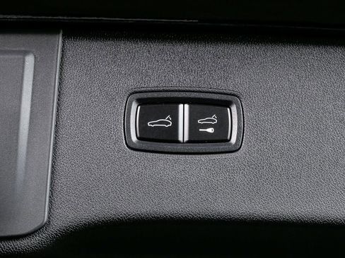 New 2026 Porsche Cayenne image 36