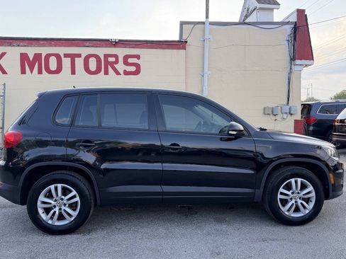 Used 2013 Volkswagen Tiguan S FWD image 9