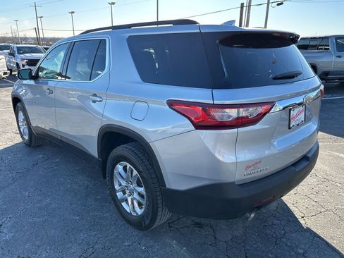 Used 2020 Chevrolet Traverse LT image 7