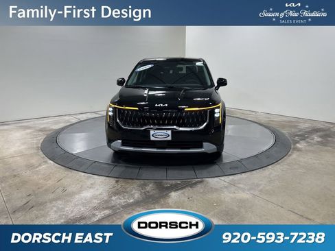 New 2026 Kia Carnival image 2