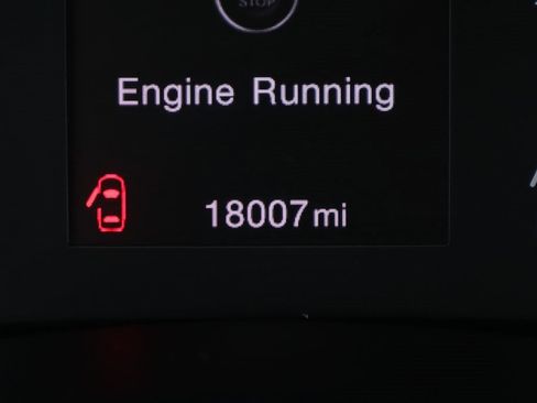 Used 2023 Jeep Renegade Latitude w/ Sun & Fun Group image 21