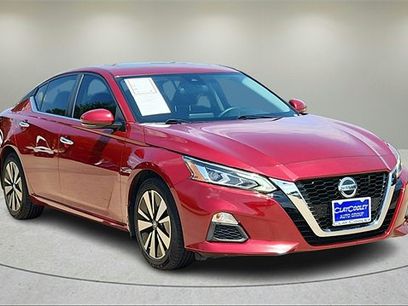 Certified 2021 Nissan Altima 2.5 SV w/ SV Premium Package
