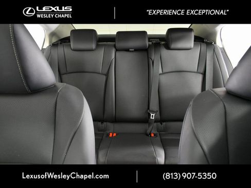 Used 2024 Lexus ES 250 w/ Premium Package image 25