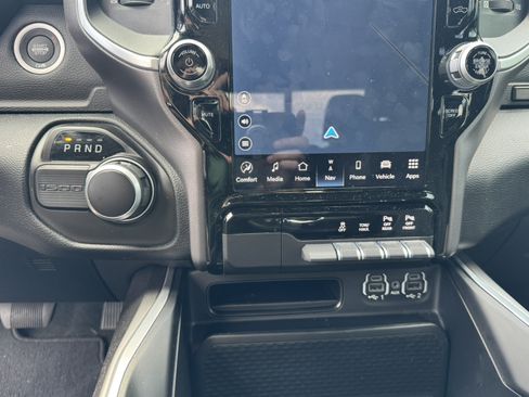 Used 2022 RAM 1500 Big Horn w/ Night Edition RWD image 30