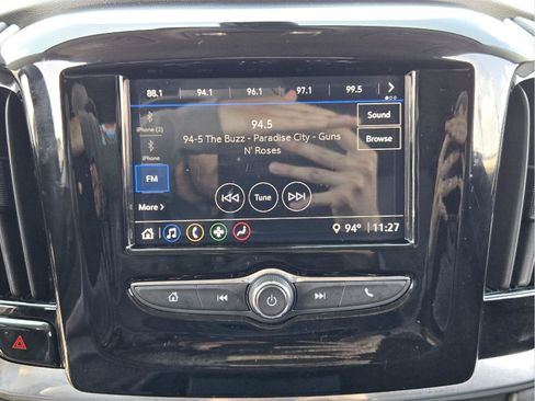 Used 2020 Chevrolet Traverse LS FWD image 15
