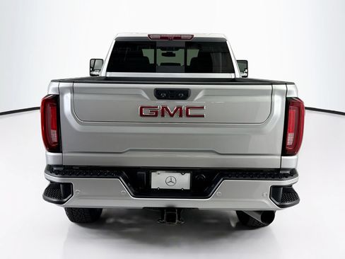 Used 2022 GMC Sierra 2500 Denali AWD/4WD image 6