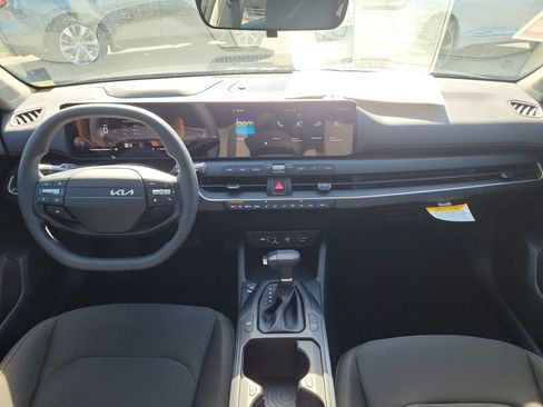New 2026 Kia K4 FWD image 16