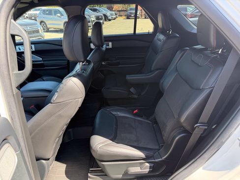 Used 2023 Ford Explorer ST w/ Equipment Group 401A AWD/4WD image 12