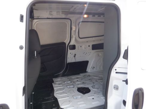 Used 2021 RAM ProMaster City Tradesman FWD image 10
