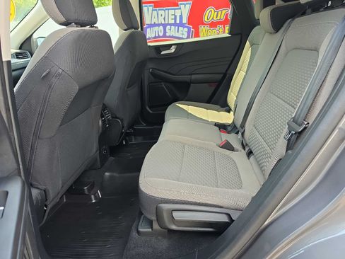 Used 2021 Ford Escape SE w/ Cold Weather Package AWD/4WD image 16