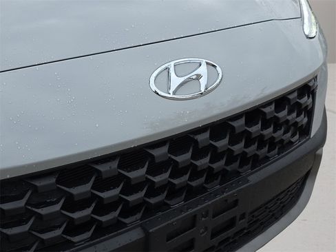 Certified 2023 Hyundai Kona SE image 9