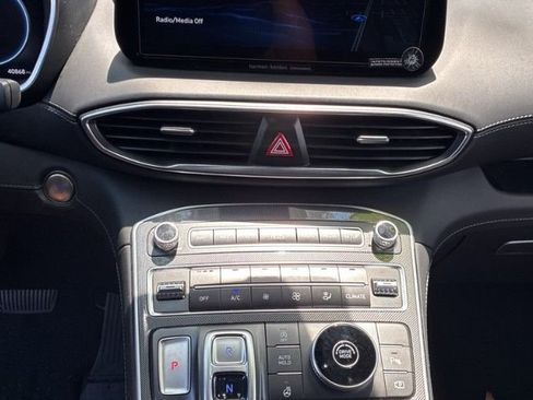 Used 2022 Hyundai Santa Fe Limited FWD image 13