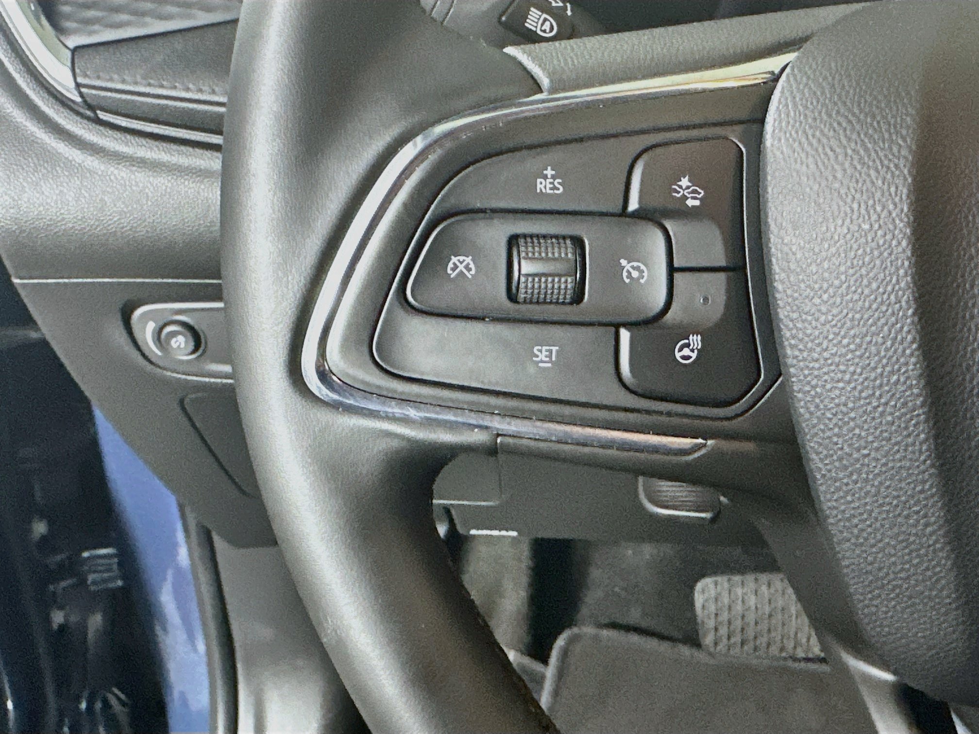 Used 2026 Buick Encore GX Sport Touring w/ Advanced Technology Package FWD image 16